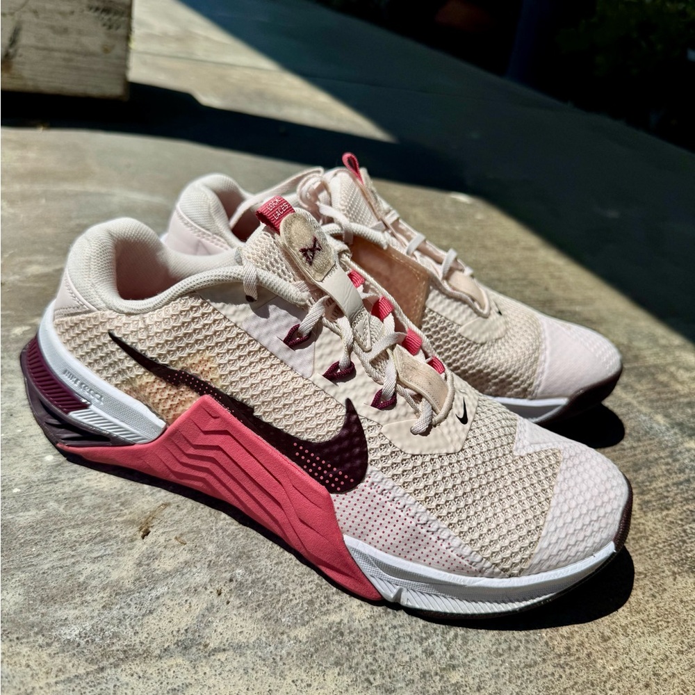Nike Women's Athletic Shoes - Pink and Burgundy